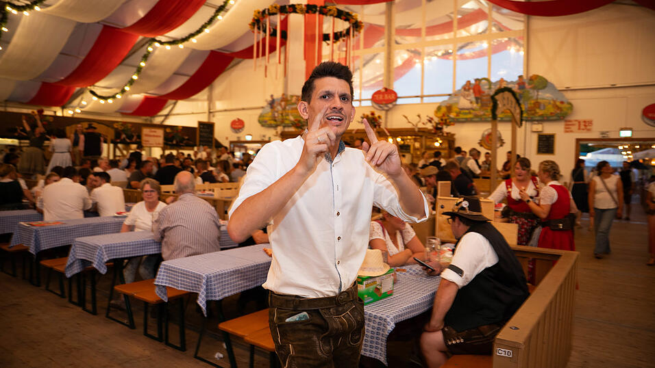 Die Partybilder vom Donnerstag, 13. August, aus dem Festzelt Greindl. Die Partybilder vom Donnerstag, 13. August, aus dem Festzelt Greindl.