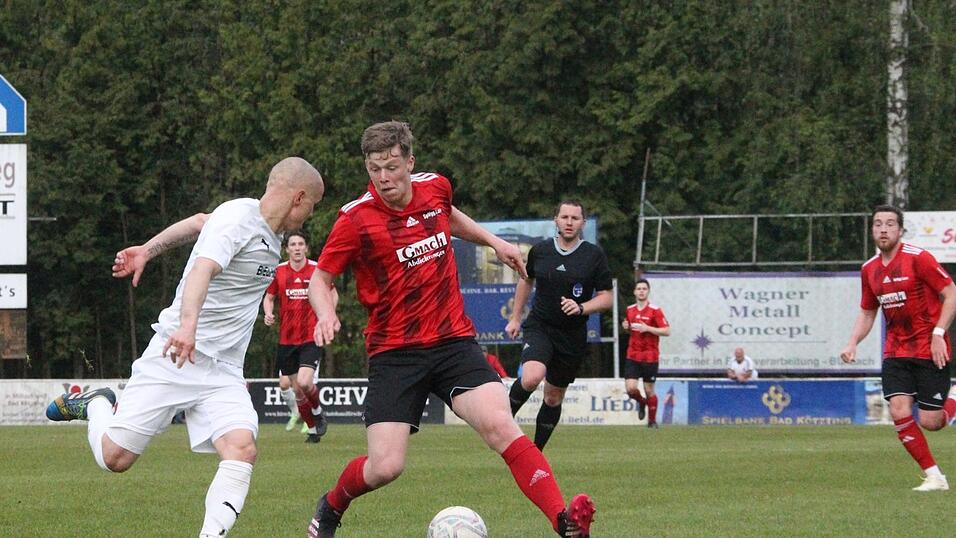 Der 1. FC Bad Kötzting hat sich im Landkreisderby gegen die SpVgg Lam durchgesetzt.