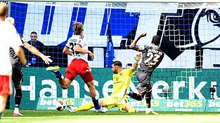 Brachte Mainz 05 in F&uuml;hrung: Sheraldo Becker (r).