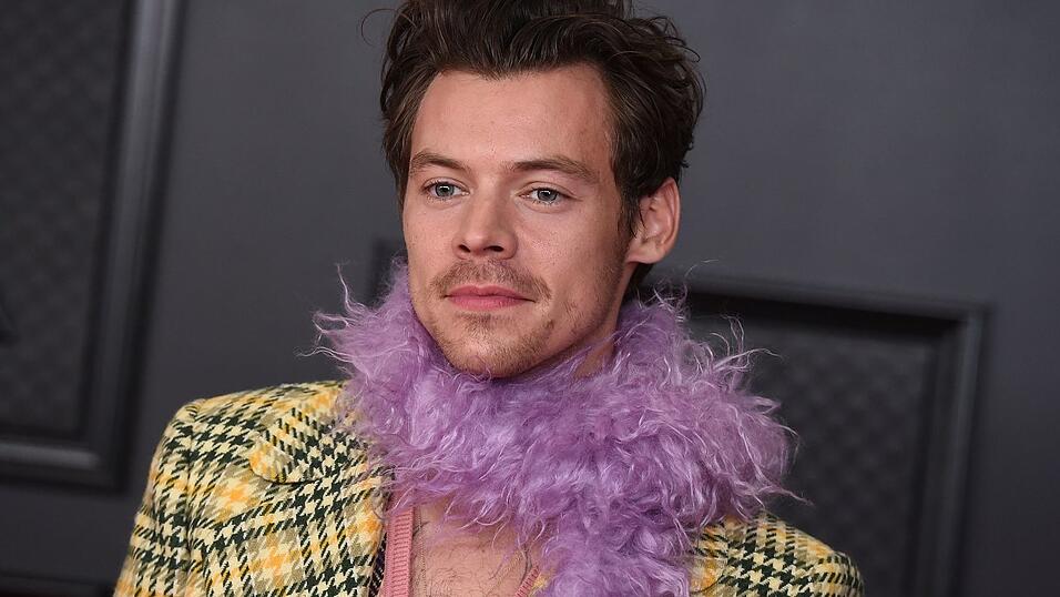 Was einen außergewöhnlichen Style für Männer angeht, ist der britische Popstar Harry Styles ein Vorreiter. (Archivbild)