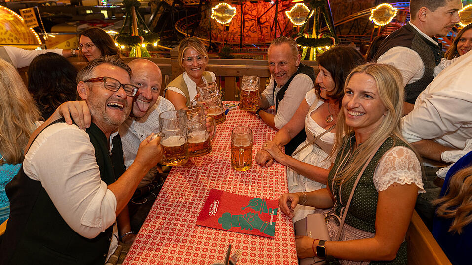 Die Partybilder vom Freitag, 9. August 2024, aus dem Festzelt Kr&ouml;nner.