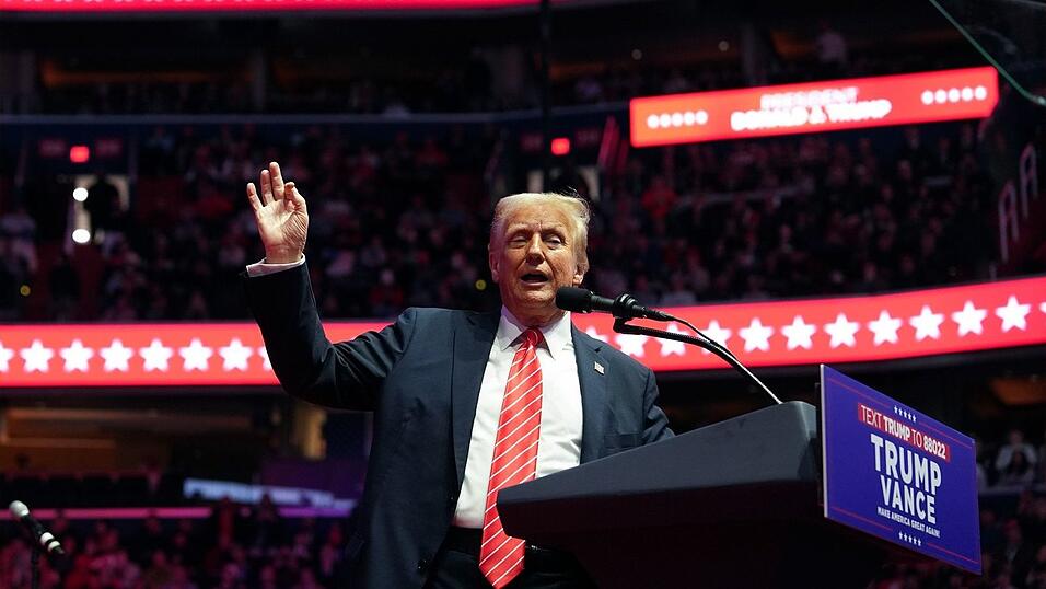 Trump verspricht Hilfe. Trump verspricht Hilfe.