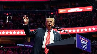 Trump verspricht Hilfe.