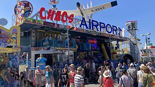 Das „Chaos Airport“ ist in diesem Jahr zum ersten Mal auf dem Gäubodenvolksfest vertreten.
