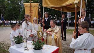 Pfarrer Stefan Wissel beim diesjährigen Herz-Jesu-Fest. Im Oktober wird sich der beliebte Seelsorger verabschieden. Pfarrer Stefan Wissel beim diesjährigen Herz-Jesu-Fest. Im Oktober wird sich der beliebte Seelsorger verabschieden.