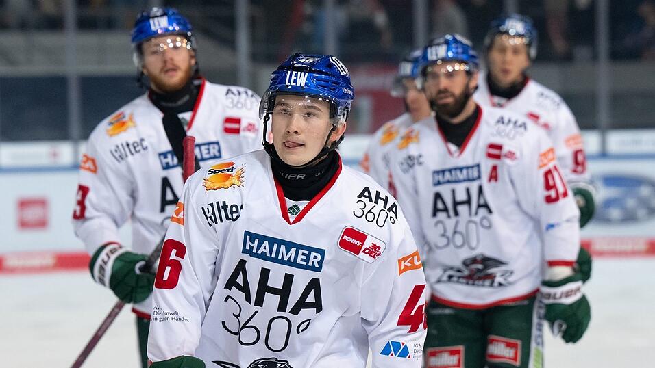 Moritz Elias bleibt noch l&auml;nger in Augsburg. (Archivbild)