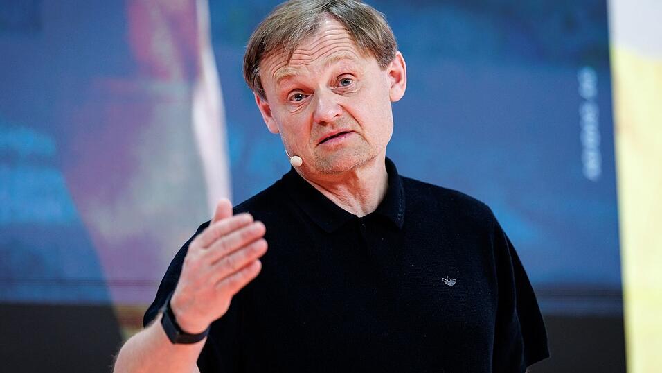 Adidas-Vorstandschef Bj&ouml;rn Gulden bleibt bis 2030 an der Spitze des Unternehmens.