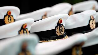 Die Marine rüstet auf - mit mehr Personal, aber auch mit weiteren Standorten. (Archivfoto) Die Marine rüstet auf - mit mehr Personal, aber auch mit weiteren Standorten. (Archivfoto)