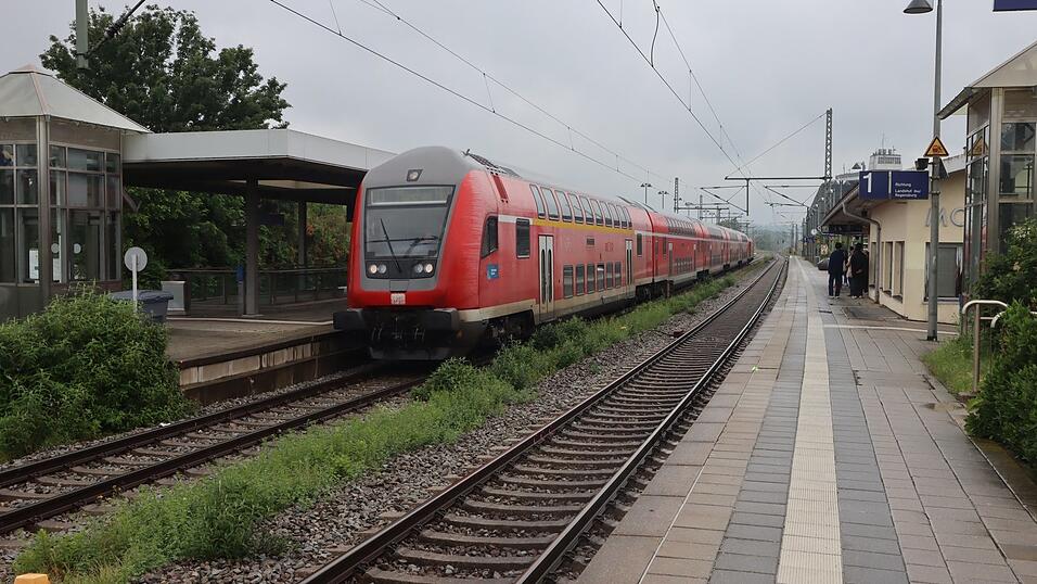 Auch die Linie RE 3 wird ab Montag nicht bis München Hauptbahnhof durchfahren, sondern in Freising wenden.