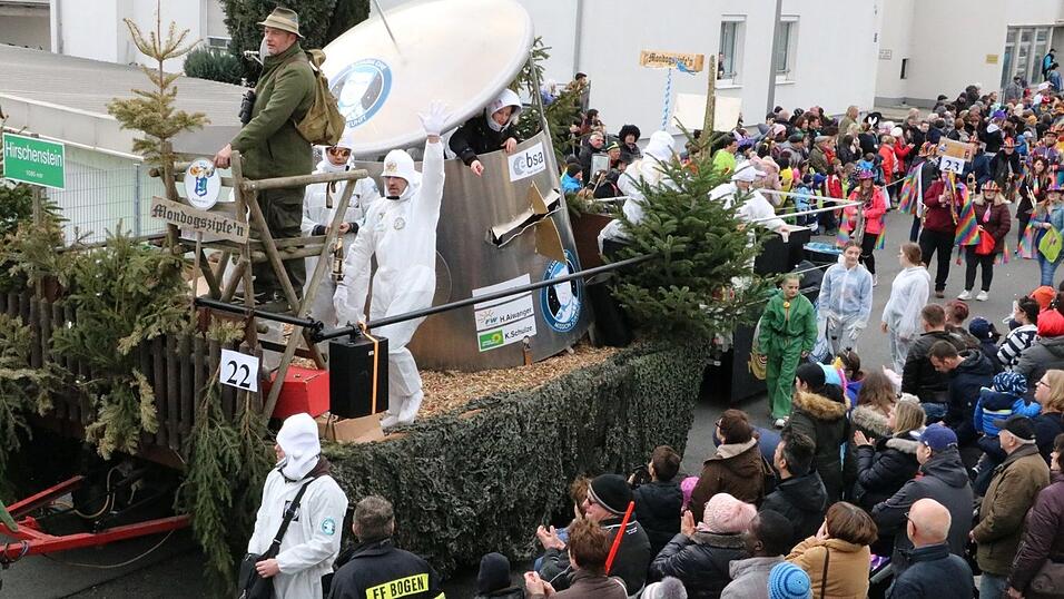 Die schönsten Bilder von den Faschingsumzügen in Bogen aus den vergangenen Jahren Die schönsten Bilder von den Faschingsumzügen in Bogen aus den vergangenen Jahren