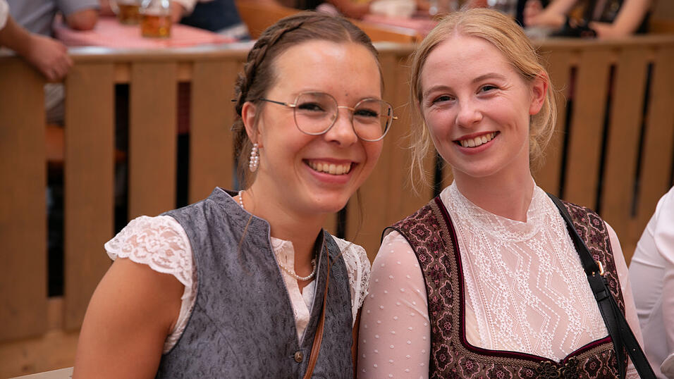 Die Partybilder vom Samstag, 16. August, aus dem Festzelt Greindl. Die Partybilder vom Samstag, 16. August, aus dem Festzelt Greindl.
