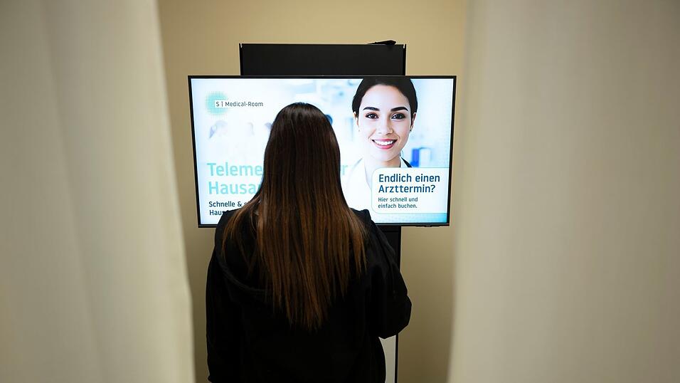 Im «S Medical Room» kann der Arzt per Video vor allem bei leichteren Beschwerden einen Rat geben. Im «S Medical Room» kann der Arzt per Video vor allem bei leichteren Beschwerden einen Rat geben.