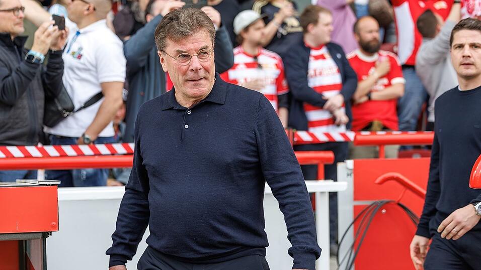 Seit Anfang M&auml;rz trainiert Dieter Hecking den VfL Wolfsburg.