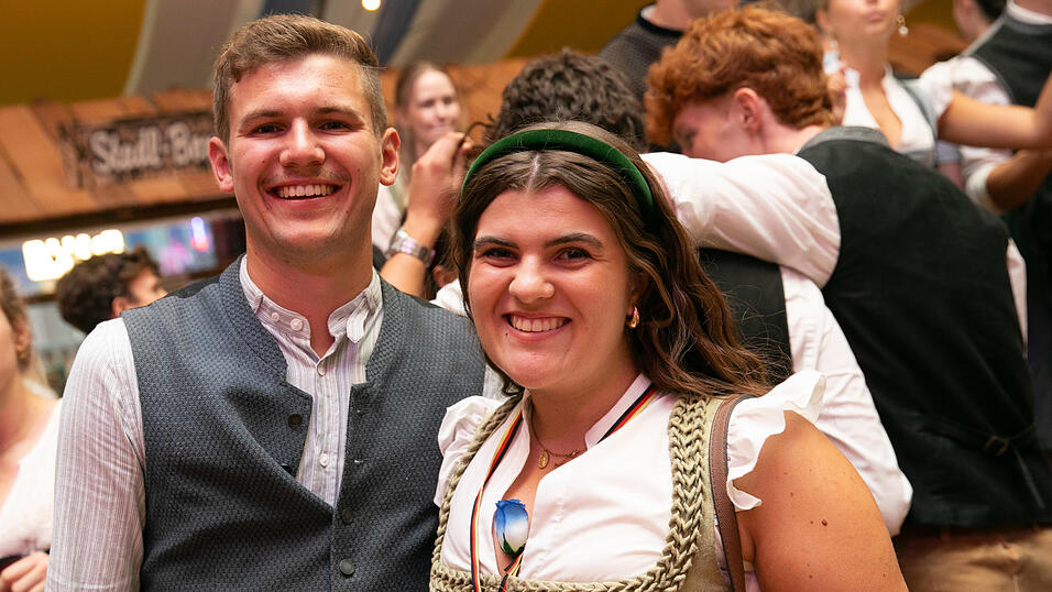Die Partybilder vom Freitag, 8. August, aus dem Festzelt Reisinger. Die Partybilder vom Freitag, 8. August, aus dem Festzelt Reisinger.