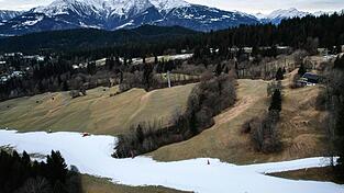 In der Schweiz gibt es teils deutlich weniger Schnee als im 30-j&auml;hrigen Mittel.