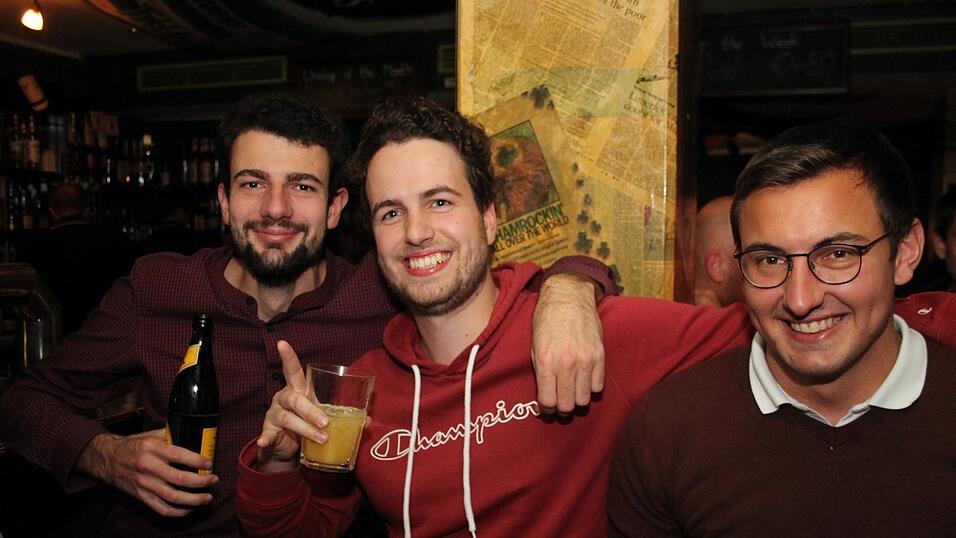 So wurde am Samstag, 23. Oktober, im Irish Pub in Landshut gefeiert - die Partybilder. So wurde am Samstag, 23. Oktober, im Irish Pub in Landshut gefeiert - die Partybilder.