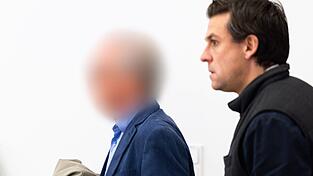 Im Prozess um Kindesmissbrauch fordert die Staatsanwaltschaft Haft f&uuml;r den ehemaligen Bundestagsabgeordneten Hartmut Ebbing. (Archivbild)