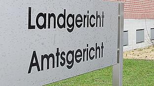 Anstelle eines Urteils vor dem Landgericht Landshut stehen im Prozess gegen einen 26-Jährigen weitere Verhandlungstage an.