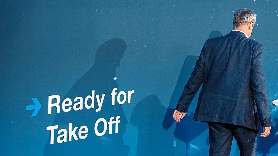 MP Markus S&ouml;der (CSU) hat eine neue Raumfahrt-Fakult&auml;t in M&uuml;nchen vorgestellt.