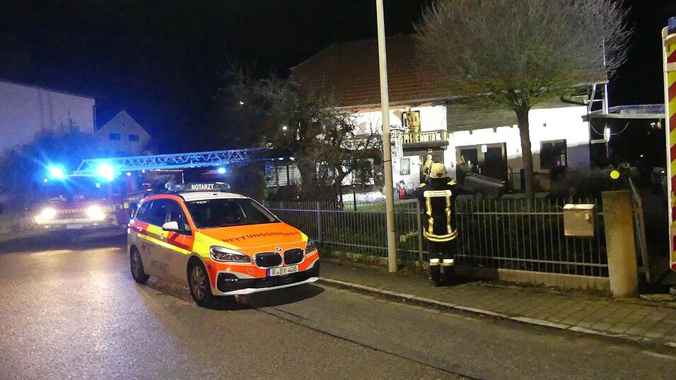 Am Montag sind mehrere Feuerwehren zu einer Personenrettung ausger&uuml;ckt.