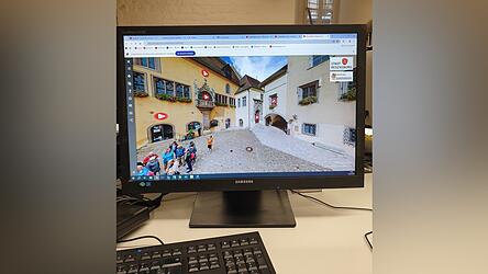 Auf dem Rathausplatz startet der virtuelle Rundgang.