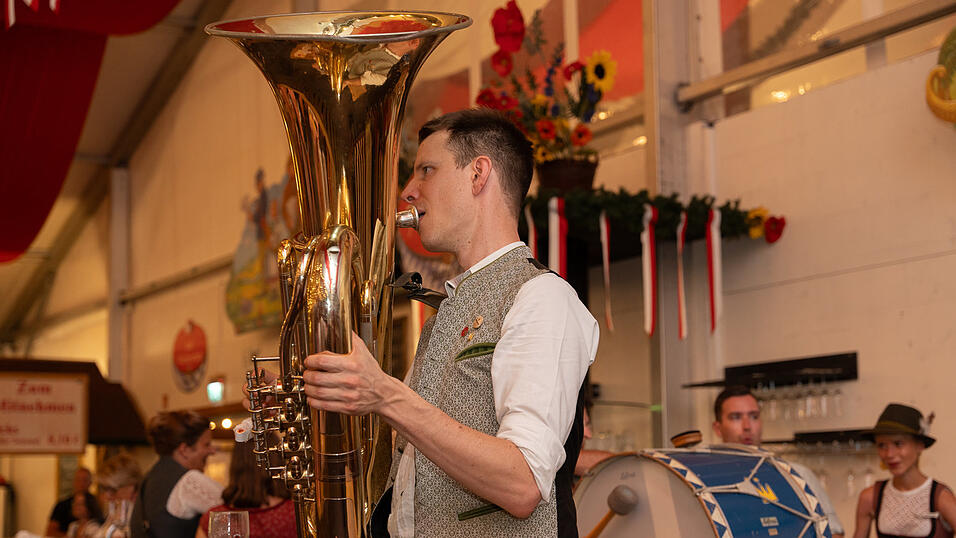 Die Partybilder vom Sonntag, 20. August 2023, aus dem Festzelt Greindl. Die Partybilder vom Sonntag, 20. August 2023, aus dem Festzelt Greindl.