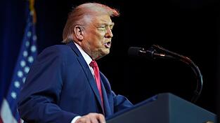 US-Pr&auml;sident Donald Trump will US-R&uuml;stungs- und Verteidigungsunternehmen erstmal keine Dividendenaussch&uuml;ttungen und Aktienr&uuml;ckk&auml;ufe erlauben. (Archivfoto)