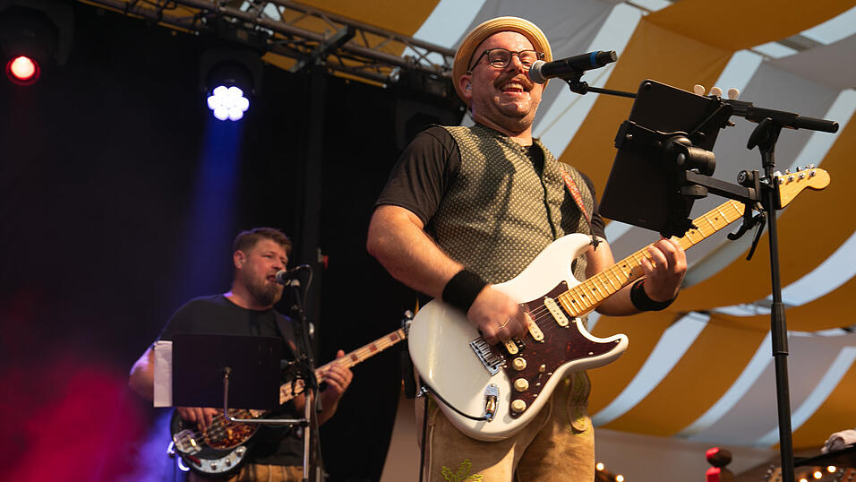 Die Partybilder vom Donnerstag, 14. August, aus dem Festzelt Nothaft. Die Partybilder vom Donnerstag, 14. August, aus dem Festzelt Nothaft.