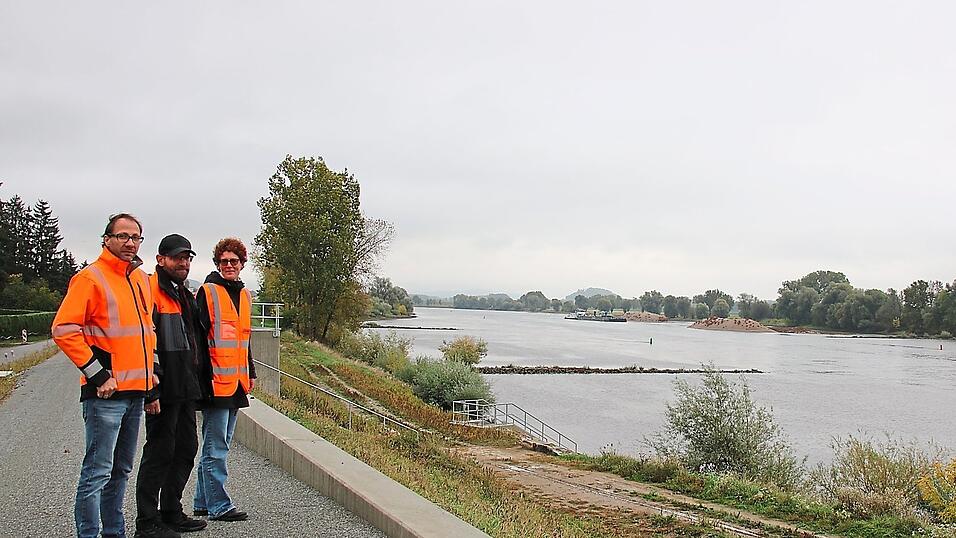 Informierten &uuml;ber die anstehenden Ma&szlig;nahmen und die damit verbundenen Ziele (v. l.): Wiges-Pressesprecher Dominik Zehatschek, Andreas Wanek vom WSA und Wiges-Projektleiterin Dr. Katharina Maier.