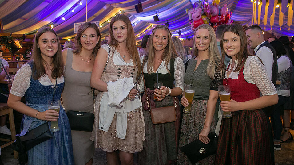 Die Partybilder von Freitag, 19. August 2022, aus dem Festzelt Wenisch.