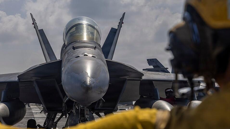 Die USA setzen zusammen mit Israel den Krieg gegen den Iran fort.