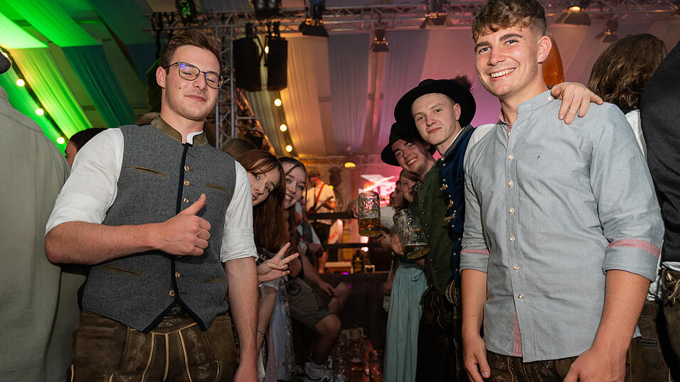 Die Partybilder vom Freitag, 11. August 2023, aus dem Festzelt Wenisch. Die Partybilder vom Freitag, 11. August 2023, aus dem Festzelt Wenisch.