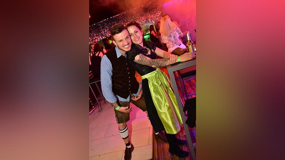 Schickes Parytvolk im Stars am Samstag in Landshut