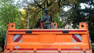 Der Bruder Straubinger wird rund zwei Jahre im Stadtpark stehen. 