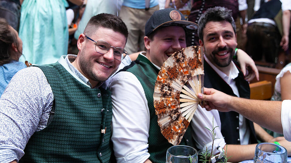 Die Partybilder vom Samstag, 9. August, aus dem Festzelt Wenisch. Die Partybilder vom Samstag, 9. August, aus dem Festzelt Wenisch.