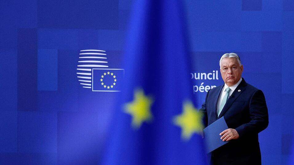 Ungarns scheidender Ministerpr&auml;sident Viktor Orban hat sein Veto gegen ein milliardenschweres EU-Darlehen zur&uuml;ckgezogen. (Archivbild)