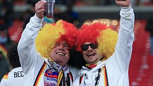 Für treue Fans gibt es günstigere Tickets bei der Fußball-WM. (Archivbild). Für treue Fans gibt es günstigere Tickets bei der Fußball-WM. (Archivbild).