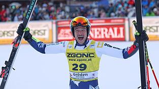 Tschechischer Ski-Coup in Gr&ouml;den: Jan Zabystran bejubelt seinen Sieg im Super-G.