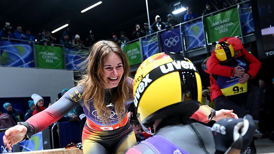 F&uuml;r Julia Taubitz ist es nach dem Sieg im Einzelrennen die zweite Goldmedaille.