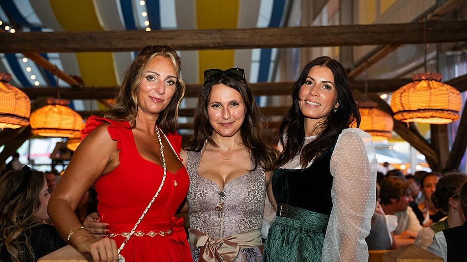 Die Partybilder vom Samstag, 15. August, aus dem Festzelt Reisinger. Die Partybilder vom Samstag, 15. August, aus dem Festzelt Reisinger.