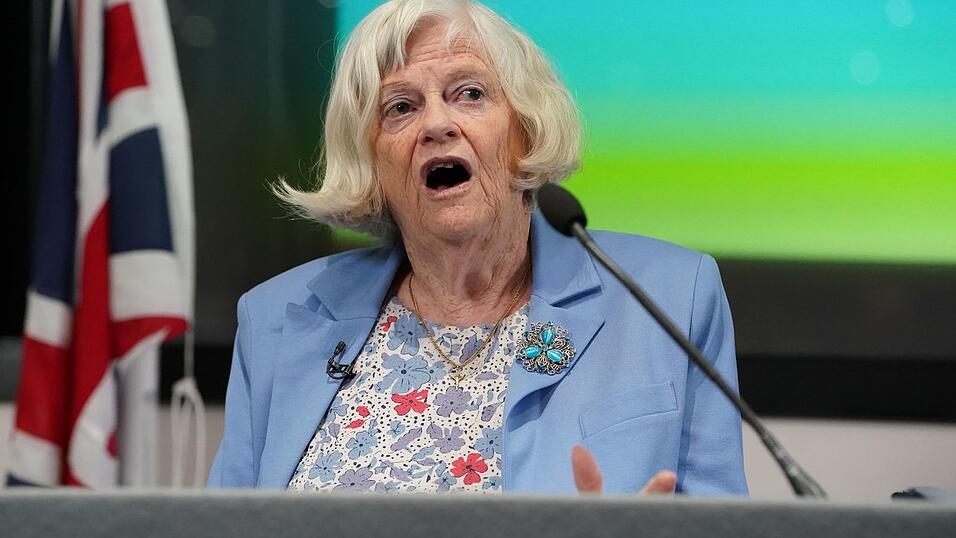 Ann Widdcombe vertrat erzkonservative Positionen. Ann Widdcombe vertrat erzkonservative Positionen.