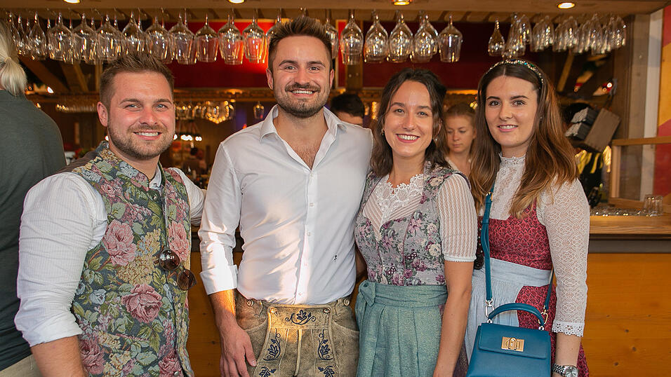 Die Partybilder von Dienstag, 16. August 2022, aus dem Festzelt Krönner.