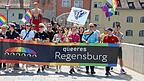 Auch in diesem Jahr werden wieder Tausende beim CSD über die Steinerne Brücke marschieren und für Gleichberechtigung demonstrieren. Berichte über eine angebliche Absage sind laut Veranstalter falsch. Auch in diesem Jahr werden wieder Tausende beim CSD über die Steinerne Brücke marschieren und für Gleichberechtigung demonstrieren. Berichte über eine angebliche Absage sind laut Veranstalter falsch.