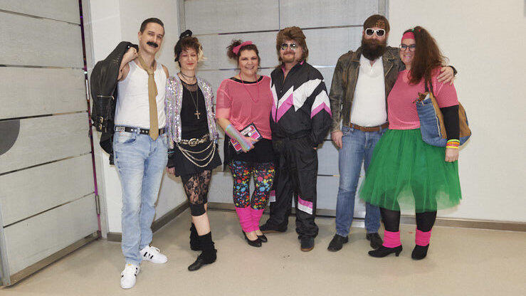 Die Narren waren bester Stimmung und hatten sich allesamt kreative Kostüme ausgesucht. Die Narren waren bester Stimmung und hatten sich allesamt kreative Kostüme ausgesucht.