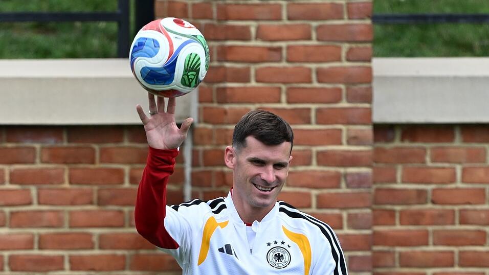 Schluss im DFB-Trikot. Schluss im DFB-Trikot.