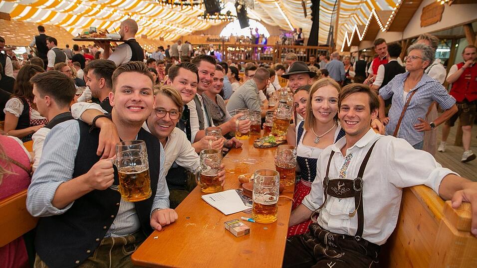 Die Partybilder vom Samstag, 13. August 2022, aus dem Festzelt Nothaft.