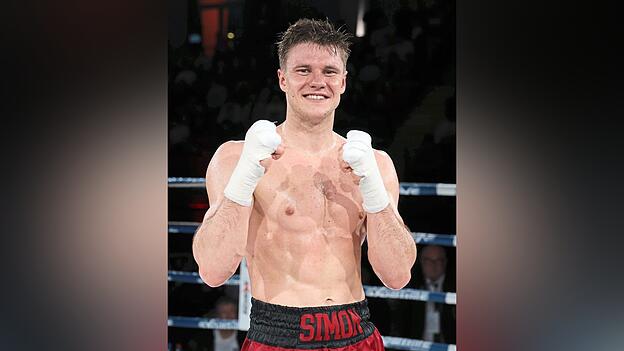Simon Zachenhuber konnte 29 seiner 30 Profikämpfe für sich entscheiden. Seinen Gegner hat er genau anaylisiert. Simon Zachenhuber konnte 29 seiner 30 Profikämpfe für sich entscheiden. Seinen Gegner hat er genau anaylisiert.