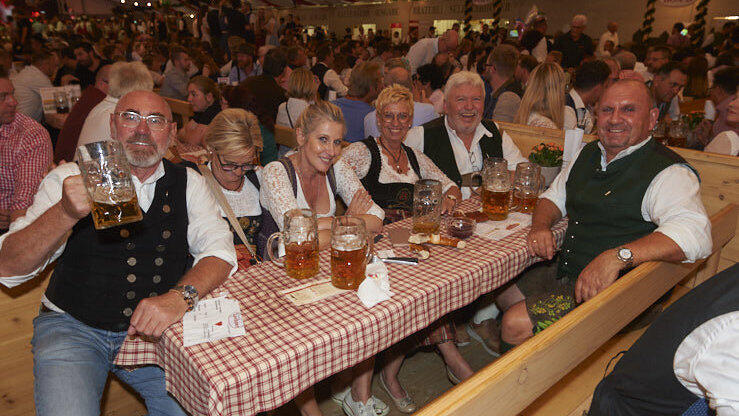 Die Partybilder vom Freitag, 12. August 2022, aus dem Festzelt Lechner.