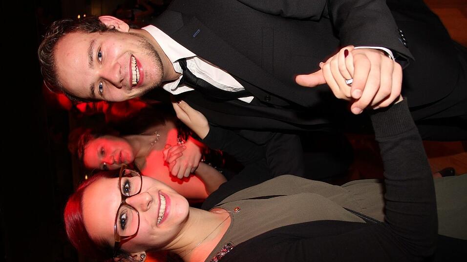 Die Bilder vom Abschlussball der Tanzschule Seidel in der Fraunhofer-Halle am 28. November. Die Bilder vom Abschlussball der Tanzschule Seidel in der Fraunhofer-Halle am 28. November.