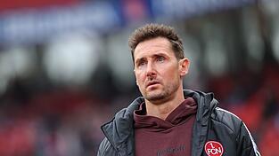 Miroslav Klose stimmt seine Mannschaft ab dem 2. Januar auf die R&uuml;ckrunde ein. (Archivbild)